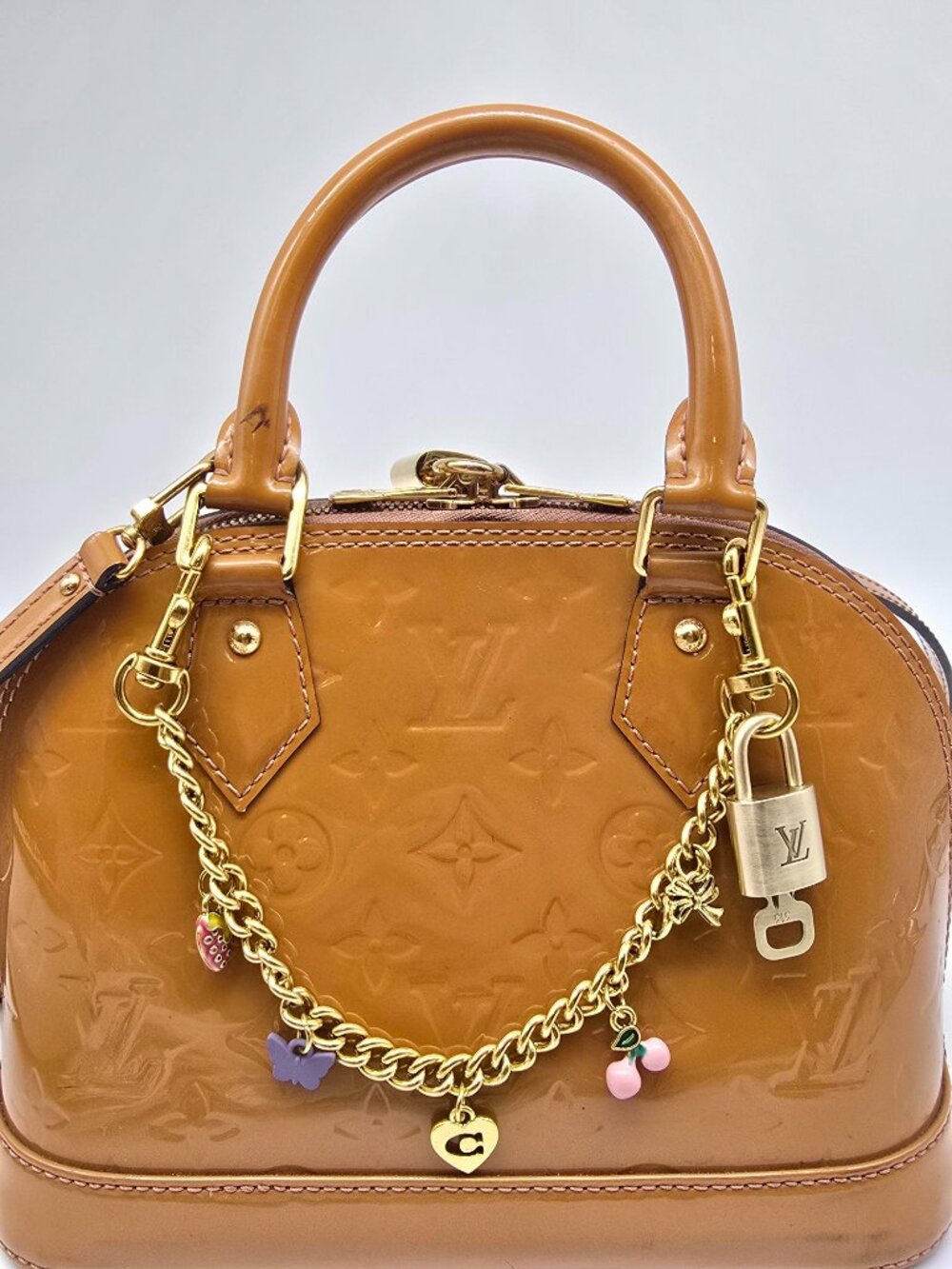 Authentic Louis Vuitton Gold Padlock with Unbranded Decorative Bag Chain / Charm - Picture 4 of 14